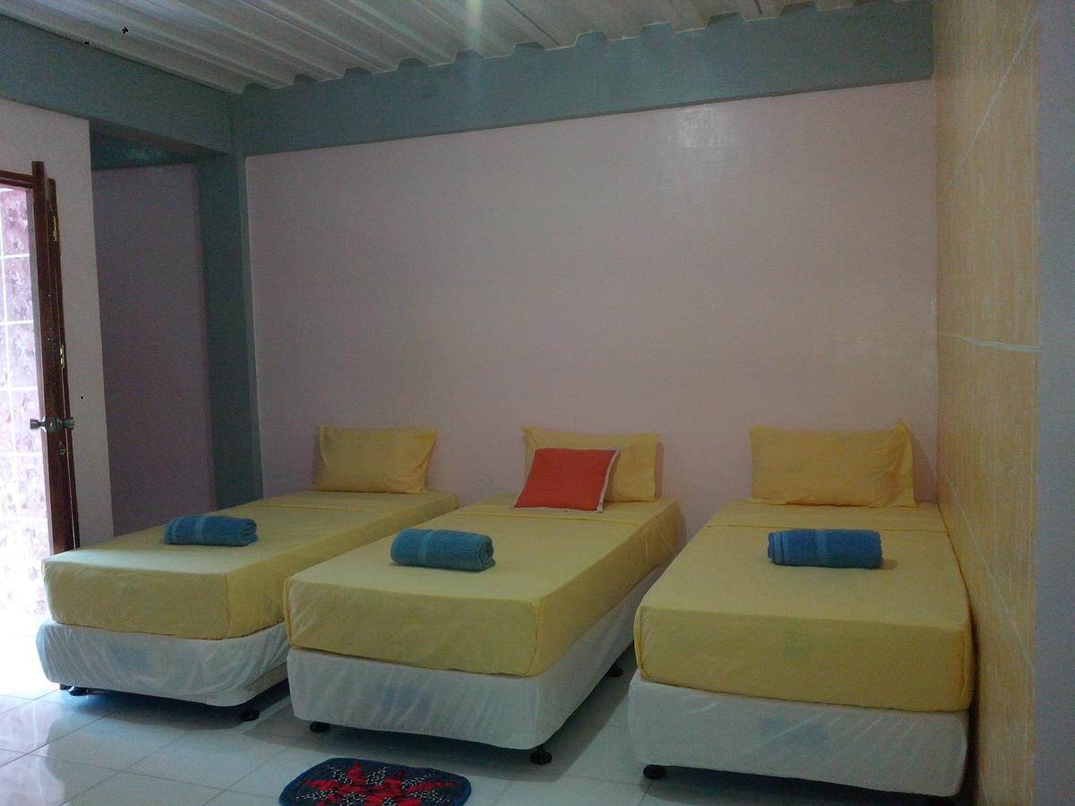 Centillo Travellers Inn Катиклан Экстерьер фото
