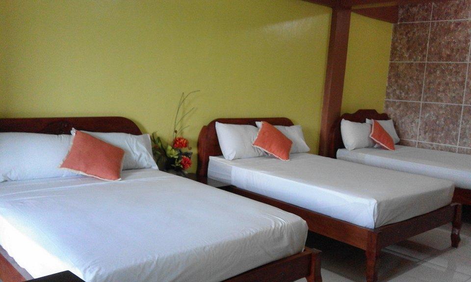 Centillo Travellers Inn Катиклан Экстерьер фото